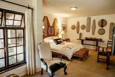 هتل Amanzi Lodge