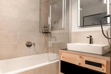 هتل & Appartements Tiroler Buam