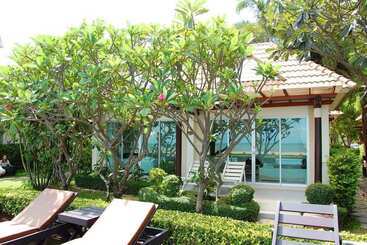 هتل Chez Nous Boutique Resort
