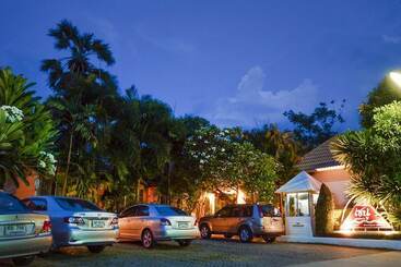 هتل Chez Nous Boutique Resort