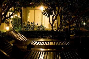 هتل Chez Nous Boutique Resort