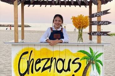 هتل Chez Nous Boutique Resort