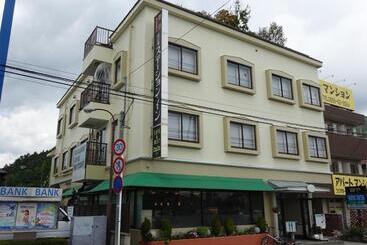 هتل Kawaguchiko Station Inn