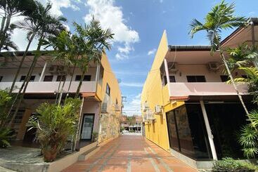 هتل Khaolak Grand City