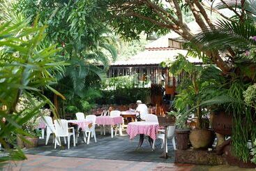هتل Khaolak Grand City