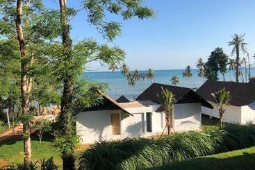 هتل Little Moon Villa