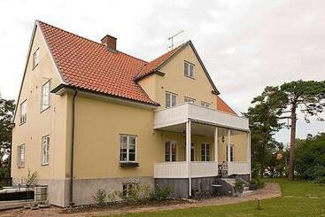 هتل Our House
