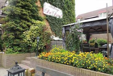 هتل Pension Auberge De Dael