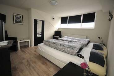 هتل Pension Auberge De Dael