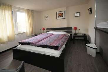 هتل Pension Auberge De Dael