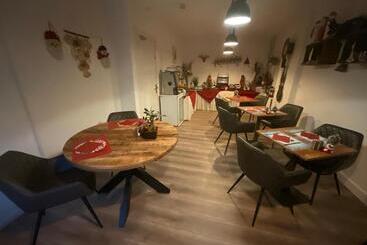 هتل Pension Auberge De Dael