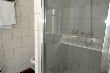 هتل Pension Auberge De Dael