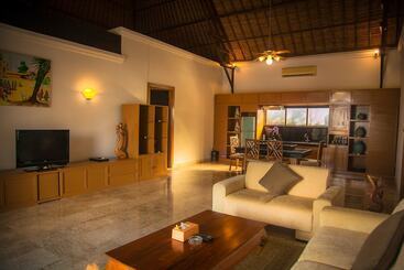 هتل Royal Pool Villa Bali