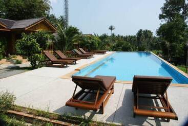 هتل The Fisherman's Chalet