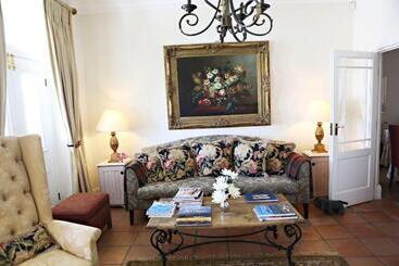 پانسیون Ashbourne Boutique Guest House