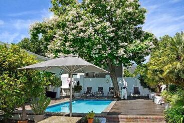 پانسیون Ashbourne Boutique Guest House