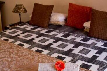 پانسیون Villa Mexicana Guesthouse