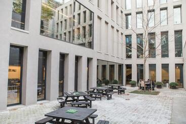 Antwerp Central Youth Hostel