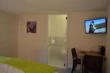 تختخواب و صبحانه Les Chambres d'Elza
