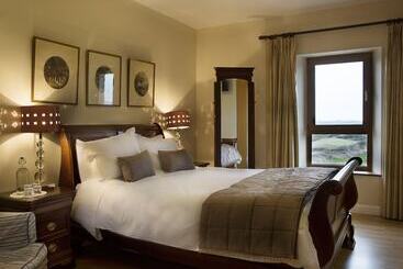 Down Yonder Boutique B&b