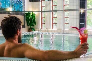 مسافرخانه Spa Hotel Rauhalahti