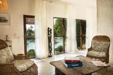 هتل Chuini Zanzibar Lodge By Newmark