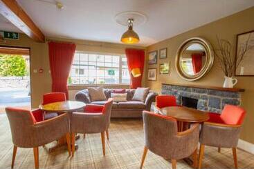 هتل Lydons Lodge