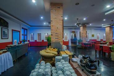 هتل Mekong Angkor Palace Inn