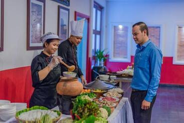 هتل Mekong Angkor Palace Inn