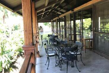 酒店 Raices Esturion