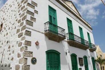 هتل Rural Villa De Agüimes