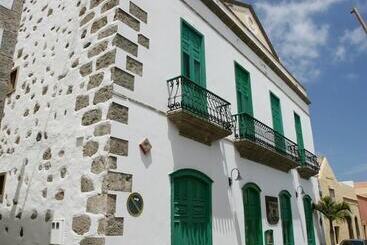 هتل Rural Villa De Agüimes