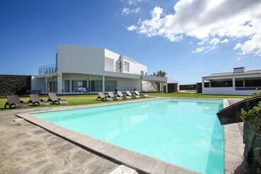 Sao Vicente Lodge   Atlantic Retreat