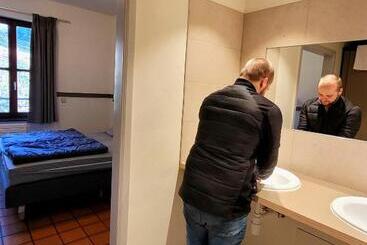 هاستل Auberge De Jeunesse De Bouillon