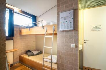 هاستل Auberge De Jeunesse De Mons