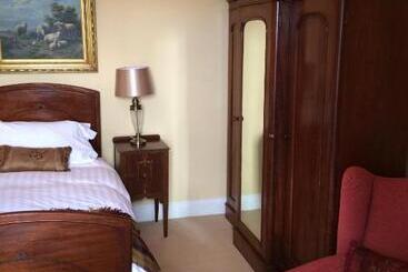 تختخواب و صبحانه College Hill House