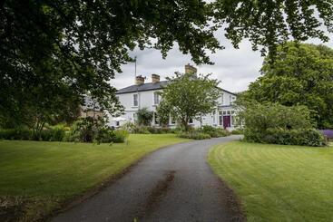 تختخواب و صبحانه College Hill House