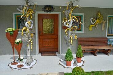 تختخواب و صبحانه Haus Elisabeth