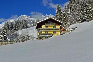 تختخواب و صبحانه Haus Elisabeth