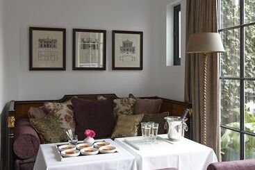 تختخواب و صبحانه Jvr108 Luxury Guesthouse