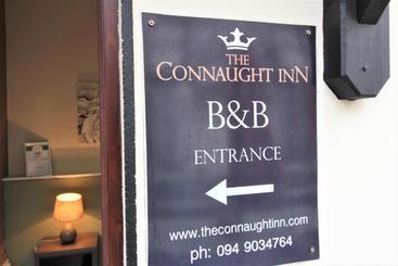 تختخواب و صبحانه The Connaught Inn