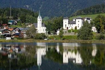 هتل Am Schloss
