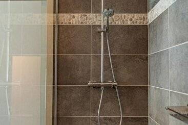 تختخواب و صبحانه Abalona Hotel & Apartments