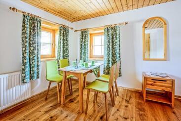 هتل Gasthaus Auwirt