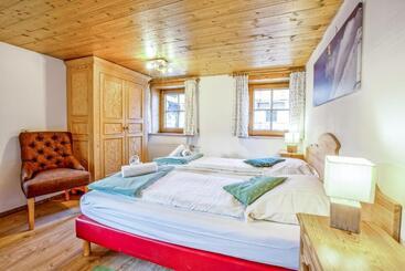 هتل Gasthaus Auwirt