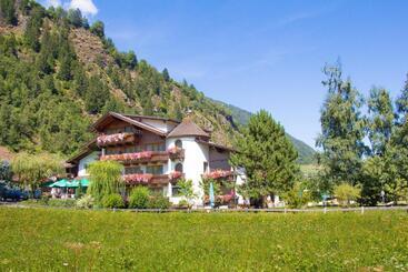 هتل Rosengarten