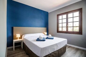 Aparthotel Nelva Resort - Cala'n Porter