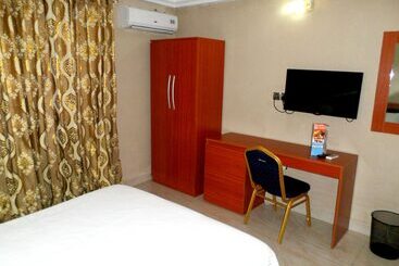 B S Hive Hotel & Suites - Gwarinpa