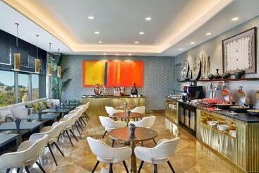 酒店 Hilton Tangier City Center