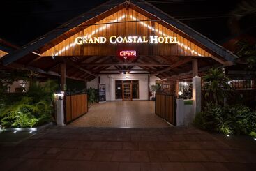 هتل Grand Coastal